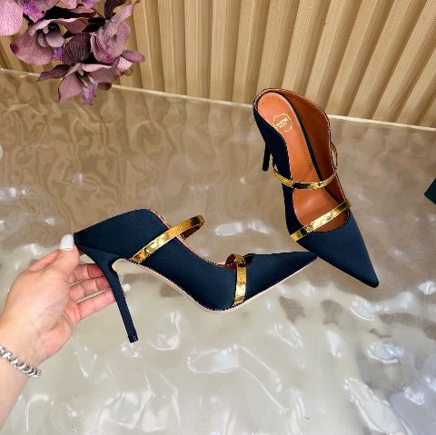 Counterfeit Malone Souliers P310 detail view visual reference