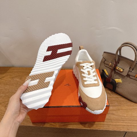 Counterfeit Hermès P320 detail view visual reference