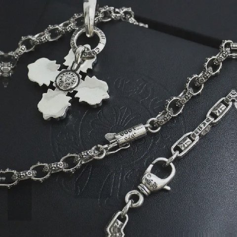 Counterfeit Chrome Hearts jewelry back view visual reference