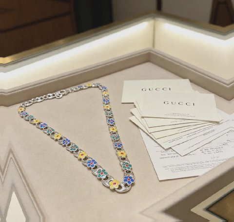 Counterfeit Gucci Anger Forest detail view visual reference