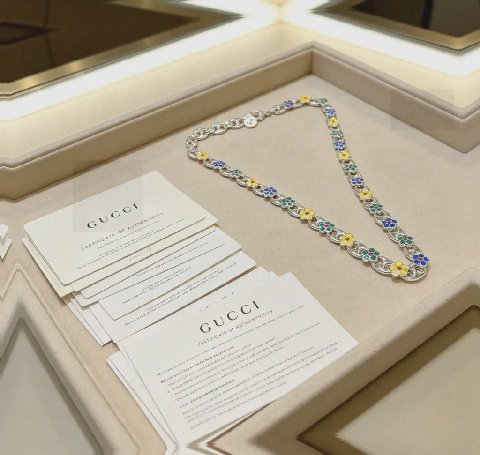 Counterfeit Gucci Anger Forest detail view visual reference
