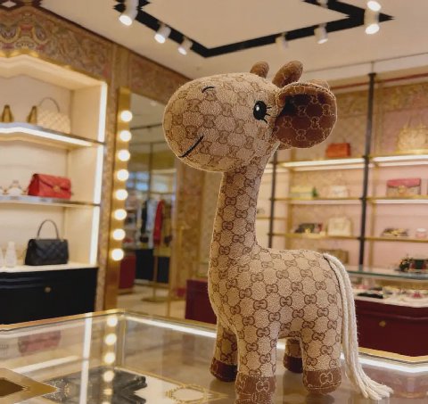Counterfeit Gucci accessories detail view visual reference