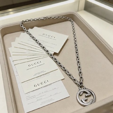 Counterfeit Gucci Anger Forest detail view visual reference