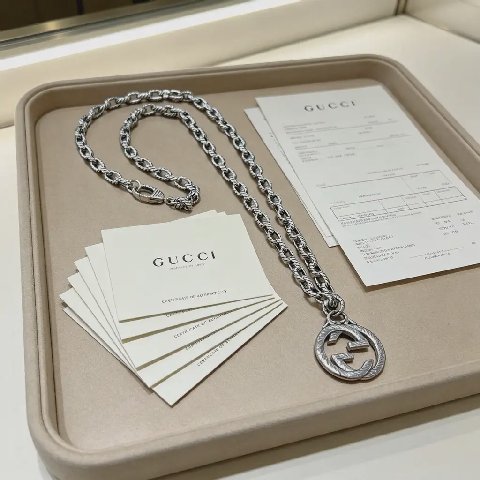 Counterfeit Gucci Anger Forest detail view visual reference