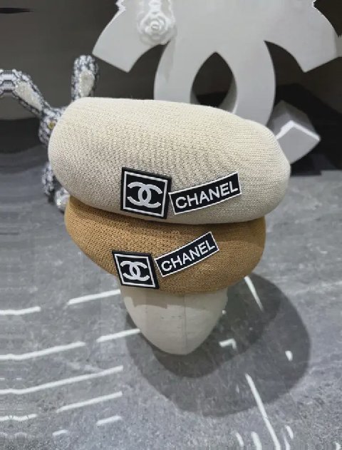 Counterfeit CHANEL accessories detail view visual reference