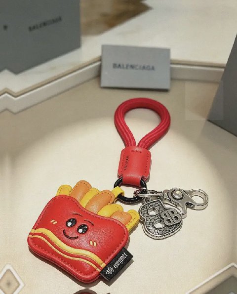 Counterfeit Balenciaga accessories detail view visual reference