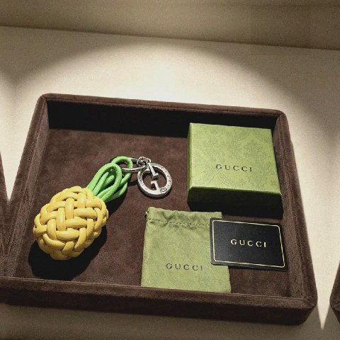 Counterfeit Gucci accessories front view visual reference