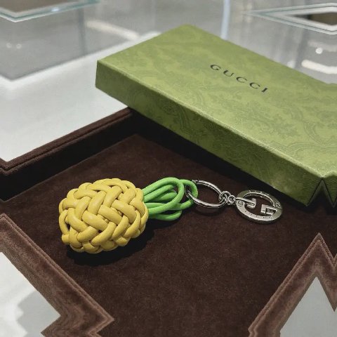 Counterfeit Gucci accessories detail view visual reference