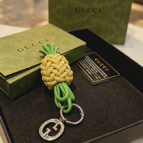 Counterfeit Gucci accessories detail view visual reference