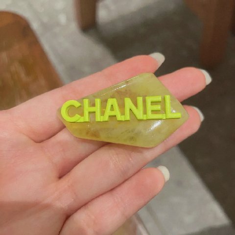 Counterfeit CHANEL accessories detail view visual reference