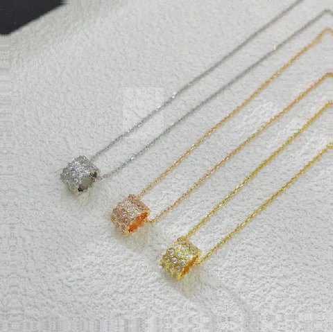 Counterfeit CHAUMET jewelry detail view visual reference