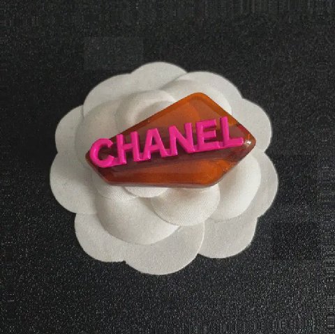 Counterfeit CHANEL accessories detail view visual reference