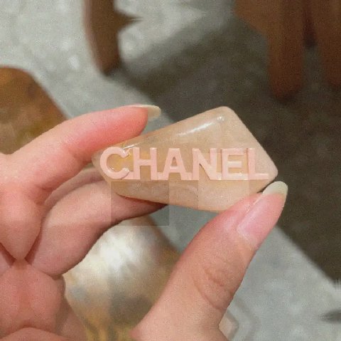 Counterfeit CHANEL accessories detail view visual reference