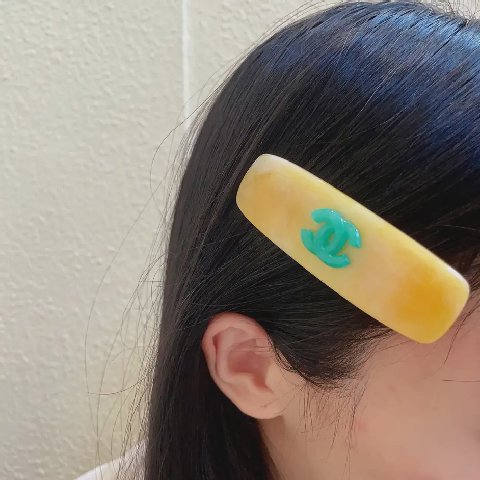 Counterfeit CHANEL accessories back view visual reference