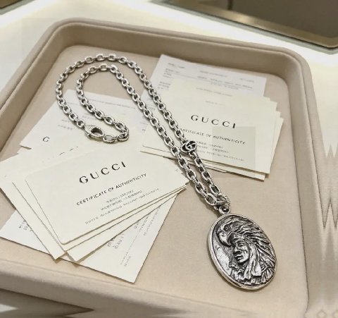 Counterfeit Gucci Anger Forest detail view visual reference