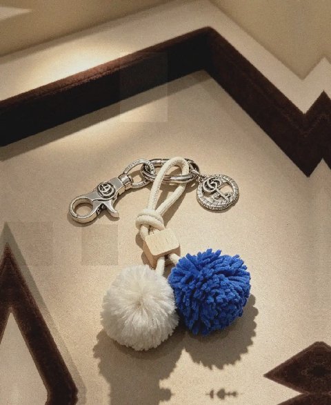 Counterfeit Gucci accessories front view visual reference