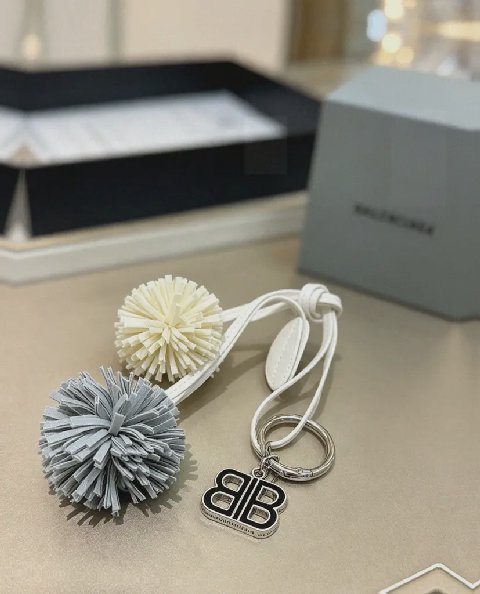 Counterfeit Balenciaga accessories detail view visual reference