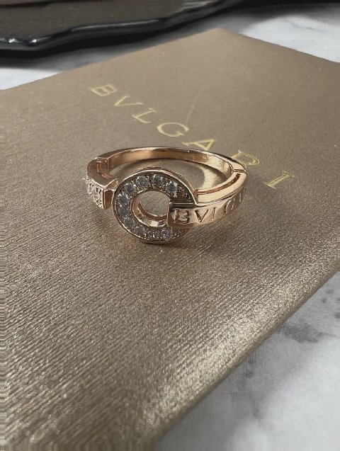 Counterfeit Bvlgari YHJZ75 front view visual reference