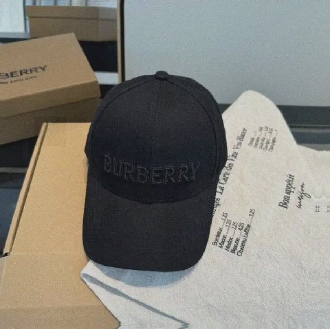 Counterfeit Burberry P45 detail view visual reference