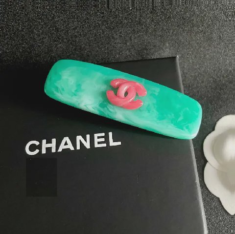 Counterfeit CHANEL accessories detail view visual reference
