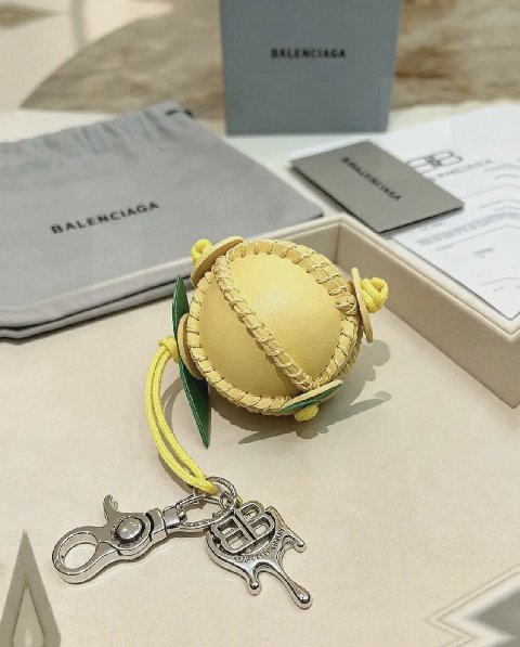 Counterfeit Balenciaga accessories front view visual reference