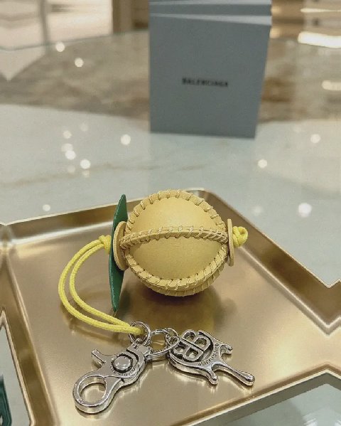 Counterfeit Balenciaga accessories detail view visual reference