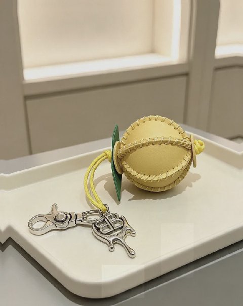 Counterfeit Balenciaga accessories detail view visual reference