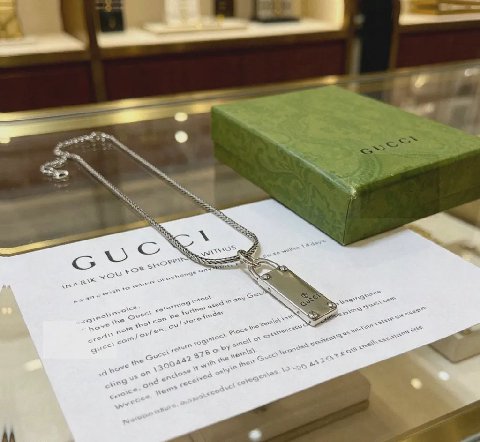 Counterfeit Gucci Anger Forest detail view visual reference