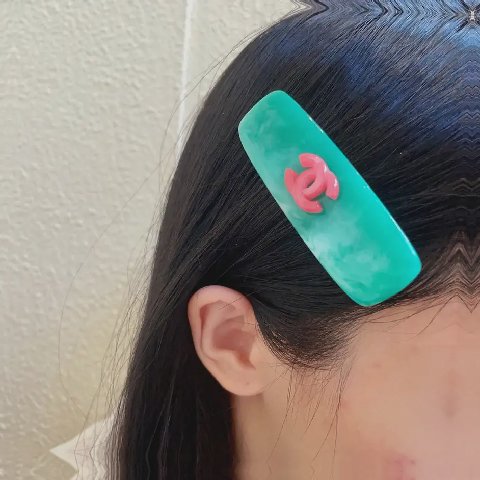 Counterfeit CHANEL accessories back view visual reference