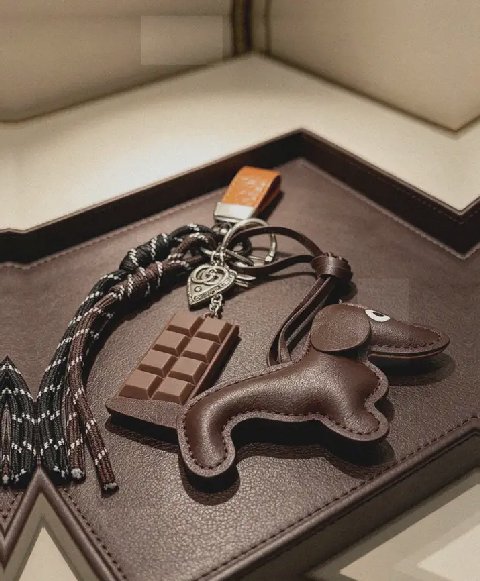 Counterfeit Gucci Anger Forest detail view visual reference