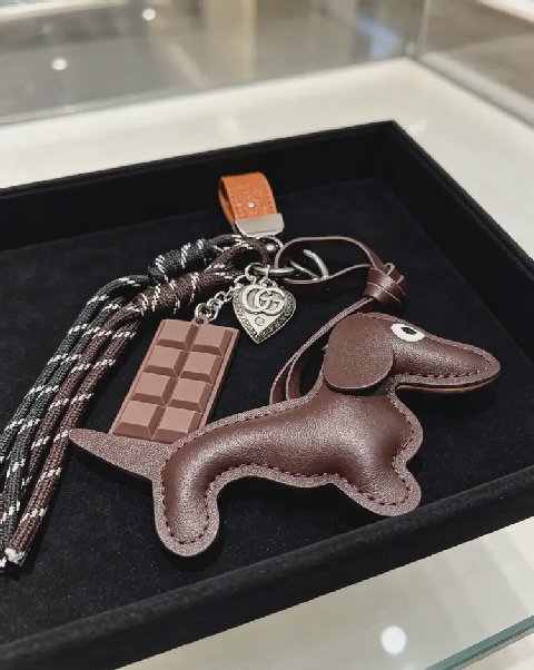 Counterfeit Gucci Anger Forest detail view visual reference