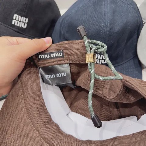 Counterfeit Miu Miu P45 detail view visual reference