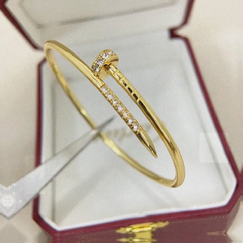 Counterfeit Cartier KDSZL0007 056 back view visual reference