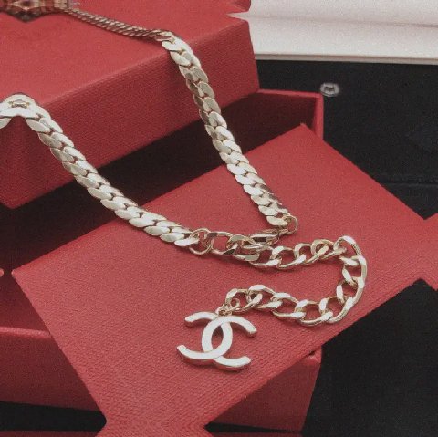 Counterfeit CHANEL jewelry back view visual reference