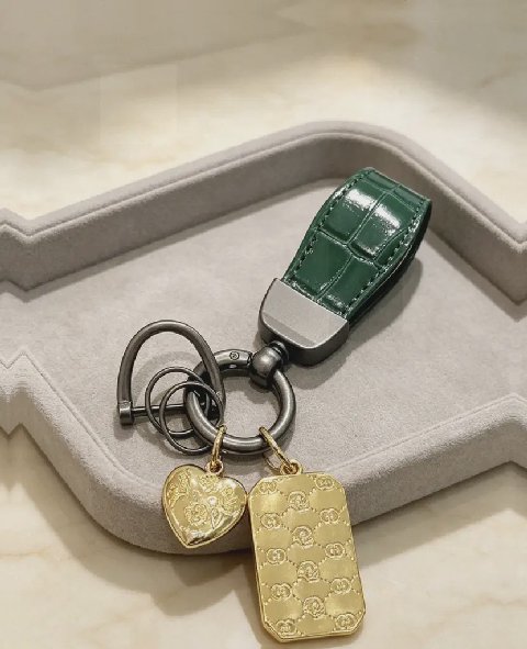 Counterfeit Gucci accessories detail view visual reference