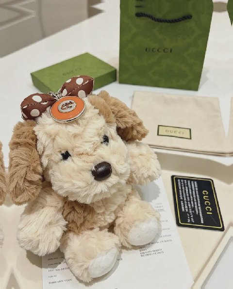 Counterfeit Gucci Anger Forest detail view visual reference