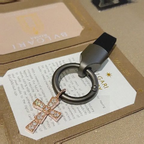 Counterfeit Bvlgari accessories detail view visual reference