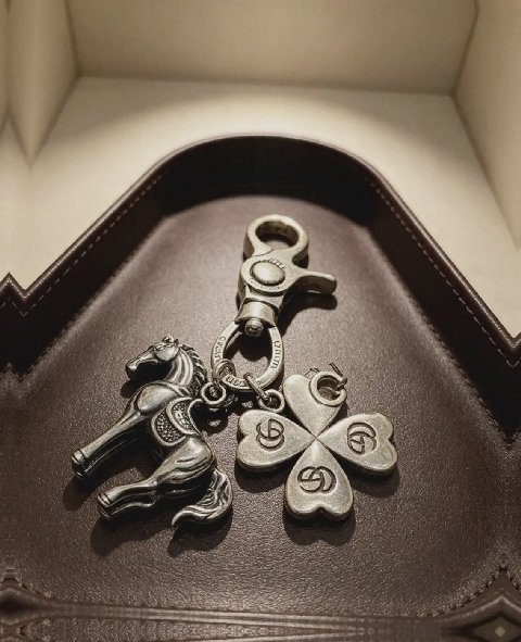 Counterfeit Gucci Anger Forest front view visual reference