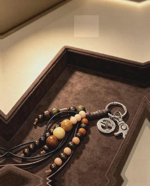 Counterfeit Gucci accessories detail view visual reference